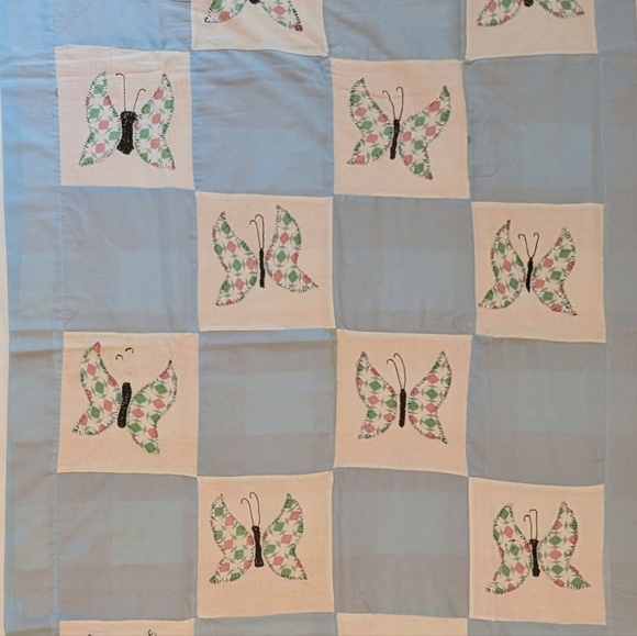 VINTAGE QUILT Butterfly Pastel Baby Blue Crib Nursery Embroidered Blanket - Picture 3 of 11